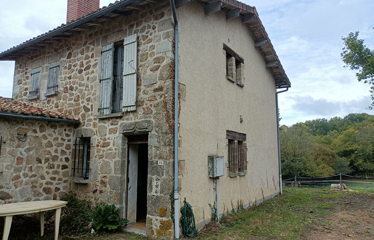 maison 7 pièces 196 m2 à vendre à Brigueuil (16420)