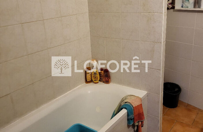 À vendre : Immeuble de 7 pièces 196 m2, idéalement situé à 5 minutes à pied de l'intra-muros d'Avignon — photo 3