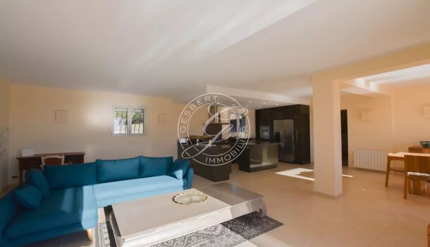 Propri&eacute;t&eacute; 6 pièces  à vendre Garde-Freinet (La) 83680