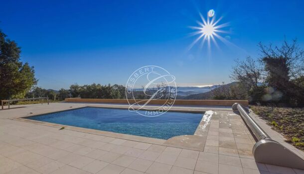 Propri&eacute;t&eacute; 6 pièces  à vendre Garde-Freinet (La) 83680