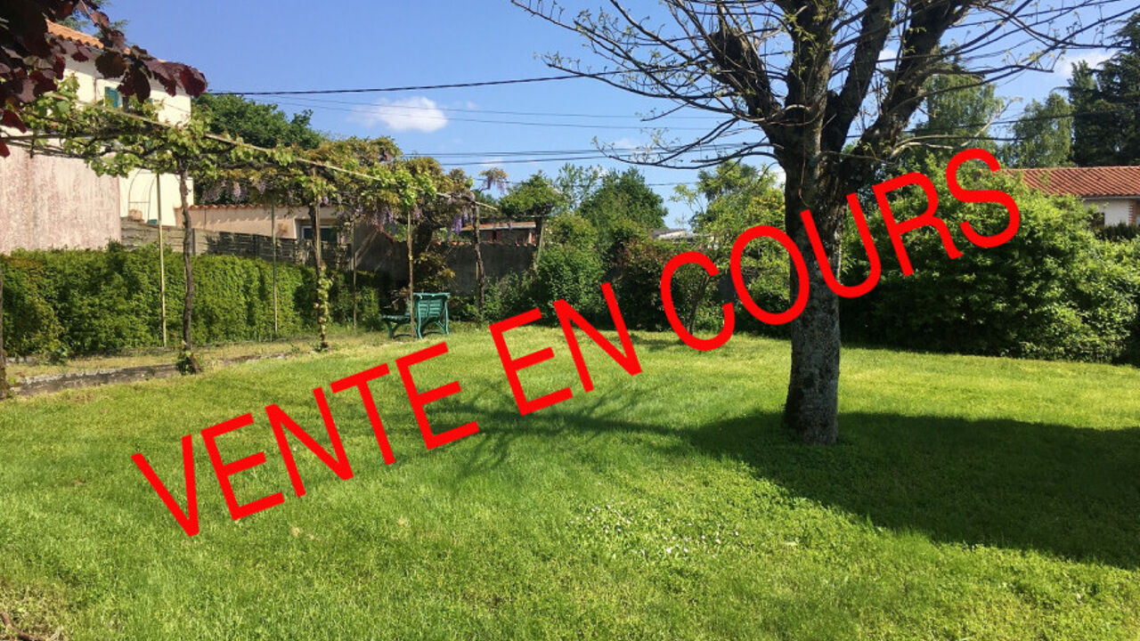 terrain  pièces 891 m2 à vendre à Le Boupère (85510)