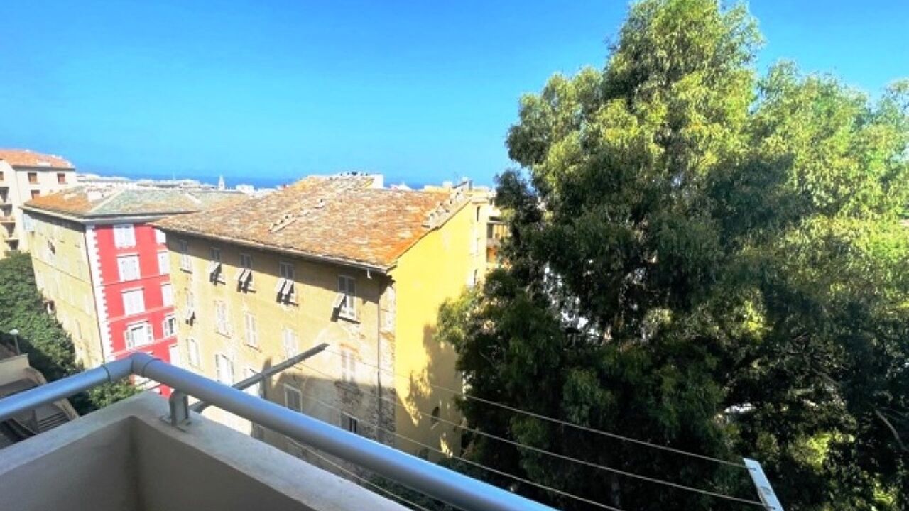 appartement 3 pièces 67 m2 à louer à Bastia (20200)