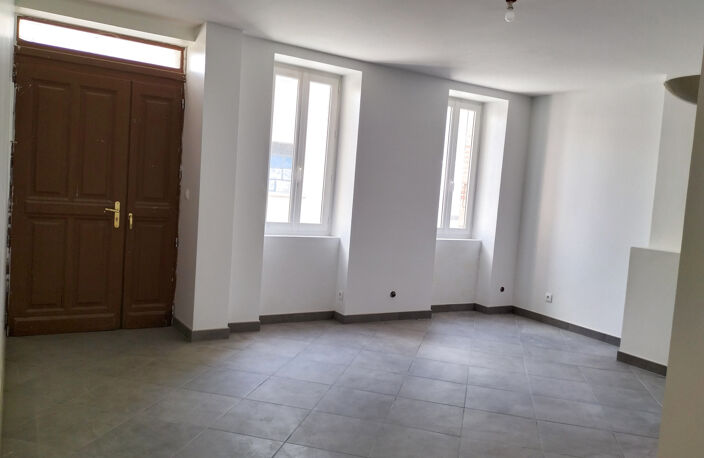 maison d'habitation spacieuse idéal pour petite famille , ré — photo 3
