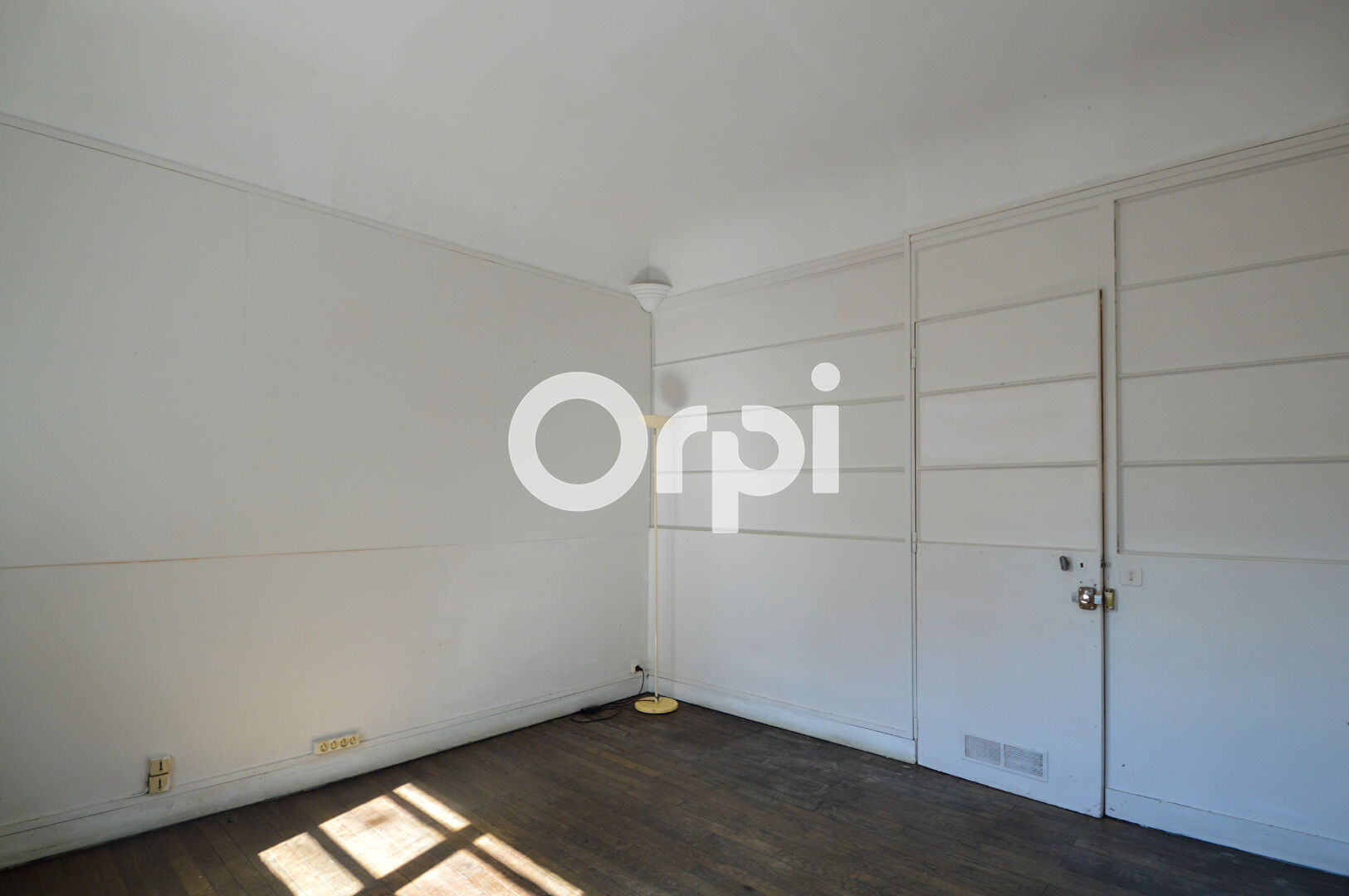 Local commercial  T4 à louer Gelos 64110