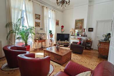 Appartement 6 pièces 285000 €