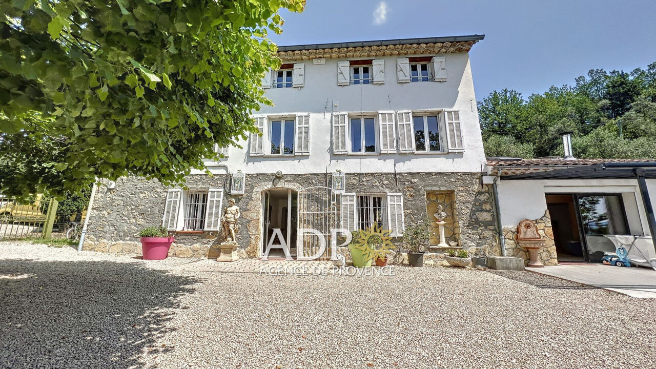 maison 10 pièces 275 m2 à vendre à Grasse (06130)