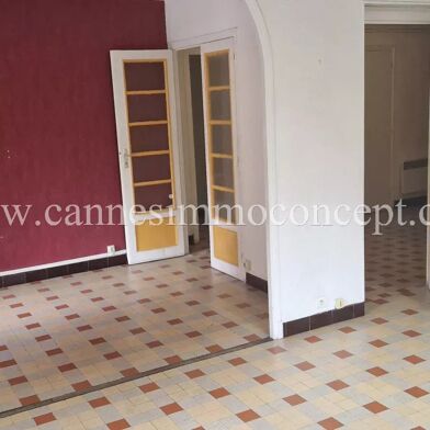 Appartement 4 pièces 980 €