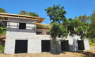 Maison 5 Pièces 320 m² à vendre à Sollacaro (20140)