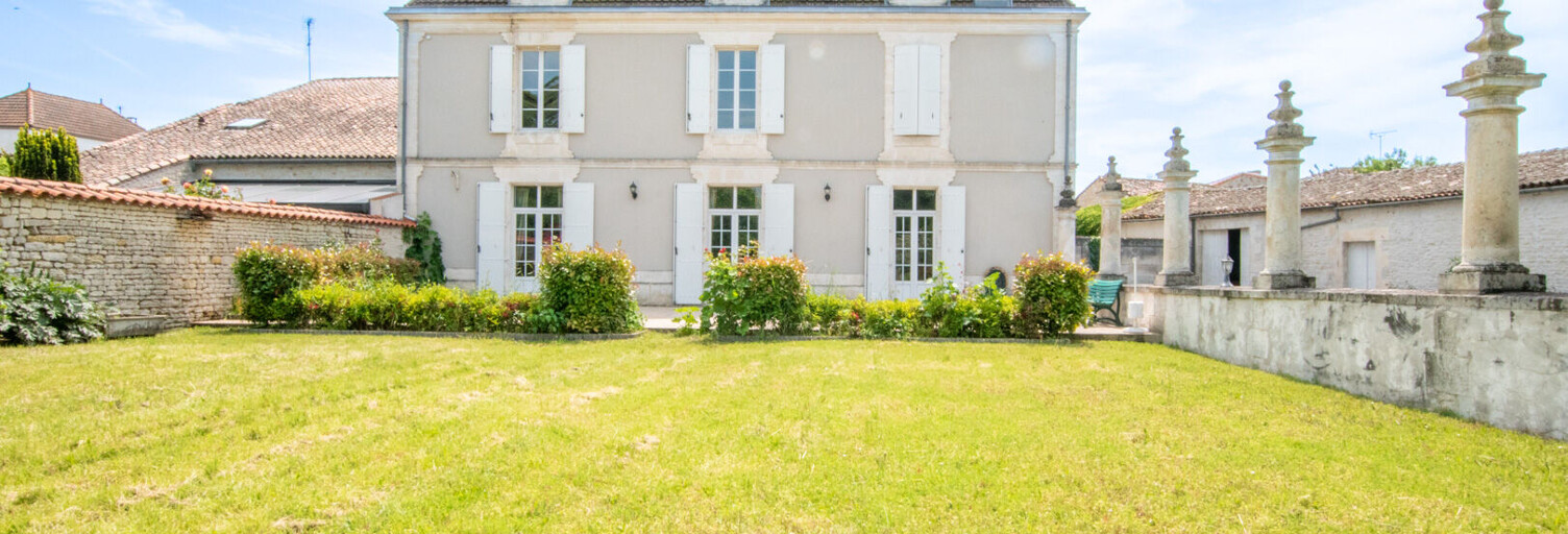 Maison 6 Pièces 210 m² à vendre à La Boixe (16330)