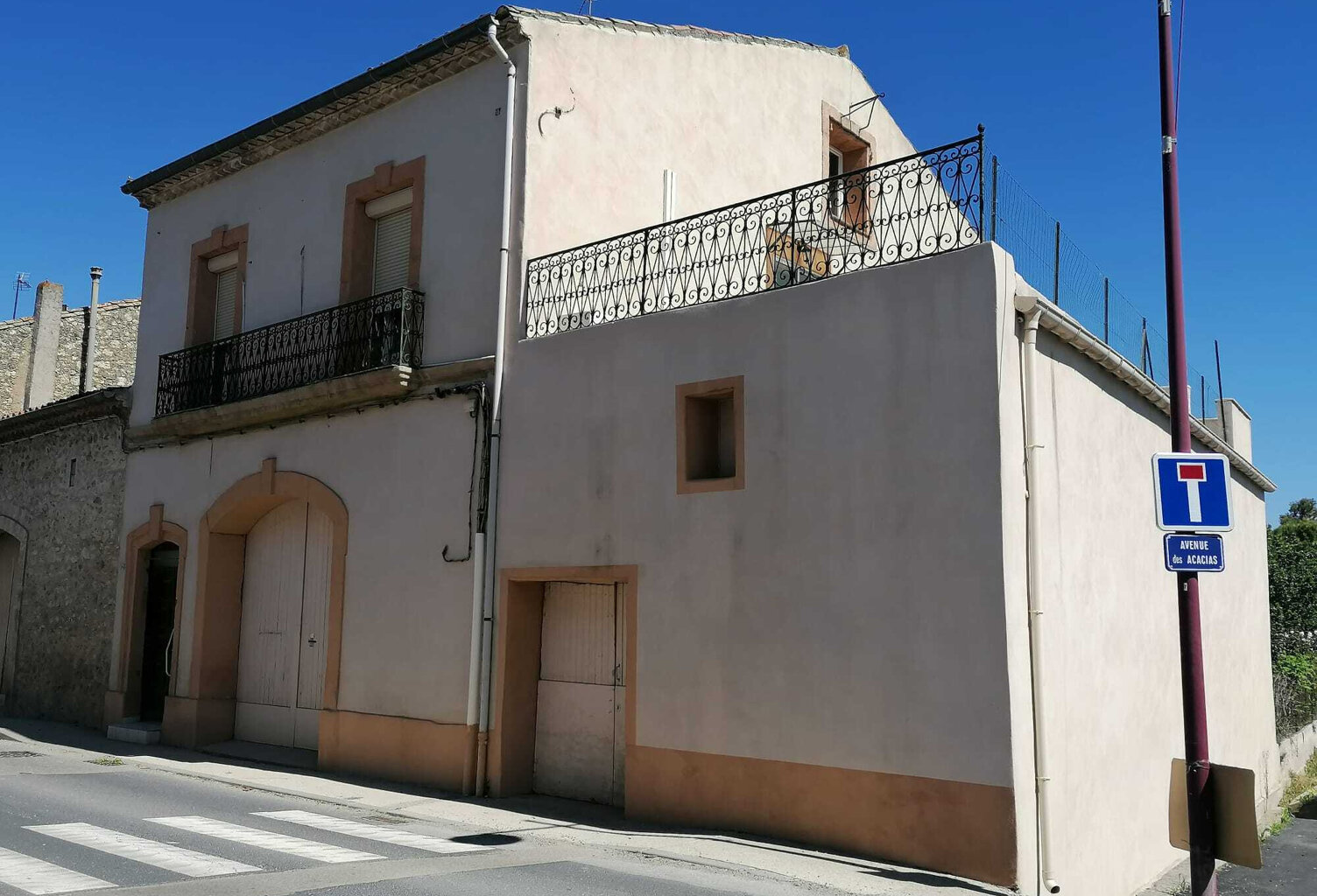 Vigneronne avec jardin , terrasse et garage à PLAISSAN — photo 1