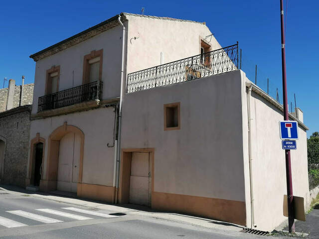 Vigneronne avec jardin , terrasse et garage à PLAISSAN — photo du bien