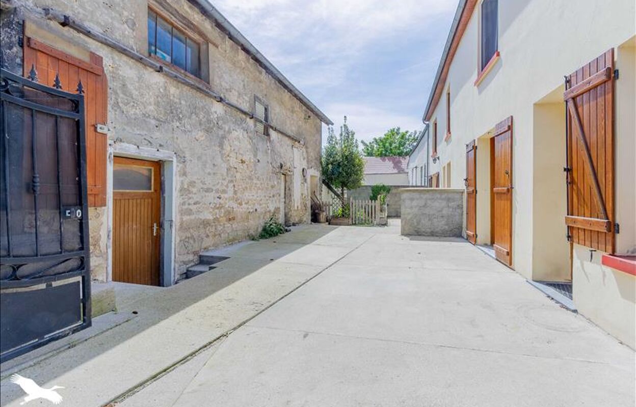 immeuble  pièces  m2 à vendre à Juziers (78820)