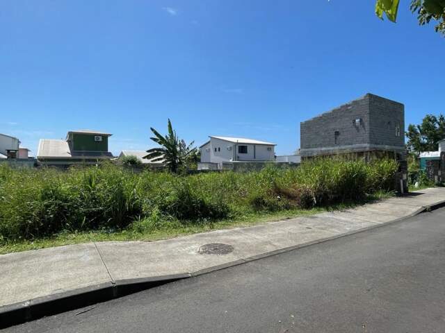 SAINT ANDRE Terrain de 247 m² — photo du bien