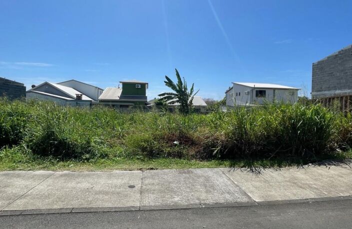 SAINT ANDRE Terrain de 247 m² — photo 2