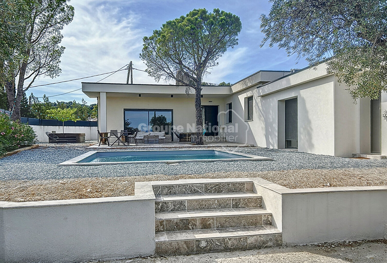 Maison Bedarrides 200 m2 Terrain 1800 M2 piscine Garage — photo 1