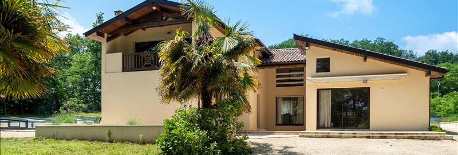 Maison 8 Pièces 200 m² à vendre à Saint-Julien-d'Armagnac (40240)