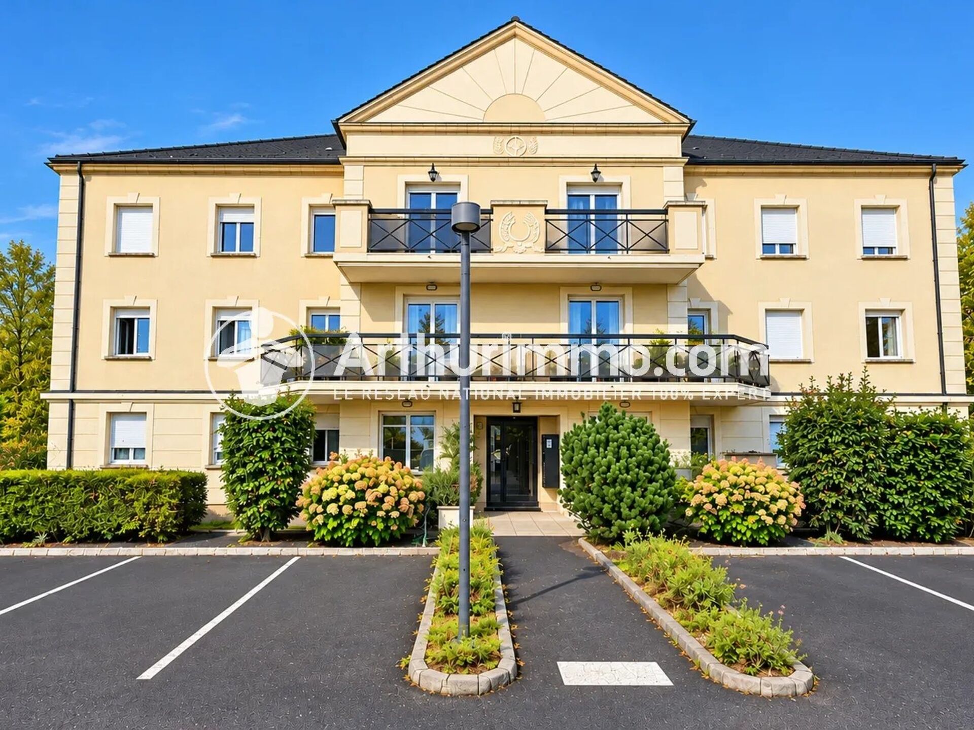 Appartement 3 pièces 61 m² · à Saint-Pierre-du-Perray · 61 m² · 237 000 €