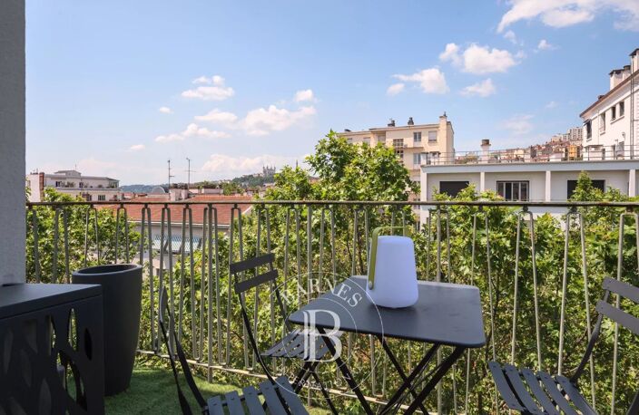 Lyon 6ème - Foch - Appartement de 105,32 m² - Dernier étage - Terrasse - 3 chambres — photo 2