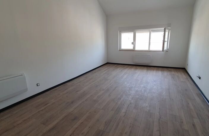 Bien vendu : Appartement  Fourmies (59610) — photo 2
