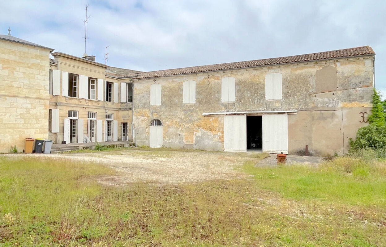 maison 11 pièces 317 m2 à vendre à Blaye (33390)