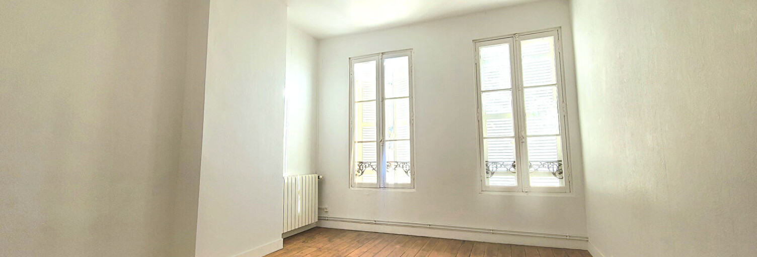 Immeuble  111 m² à vendre à Saintes (17100)