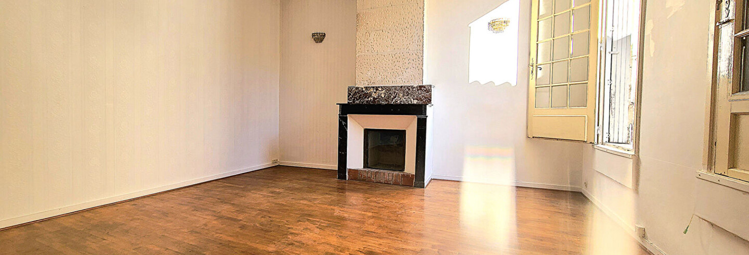 Immeuble  111 m² à vendre à Saintes (17100)