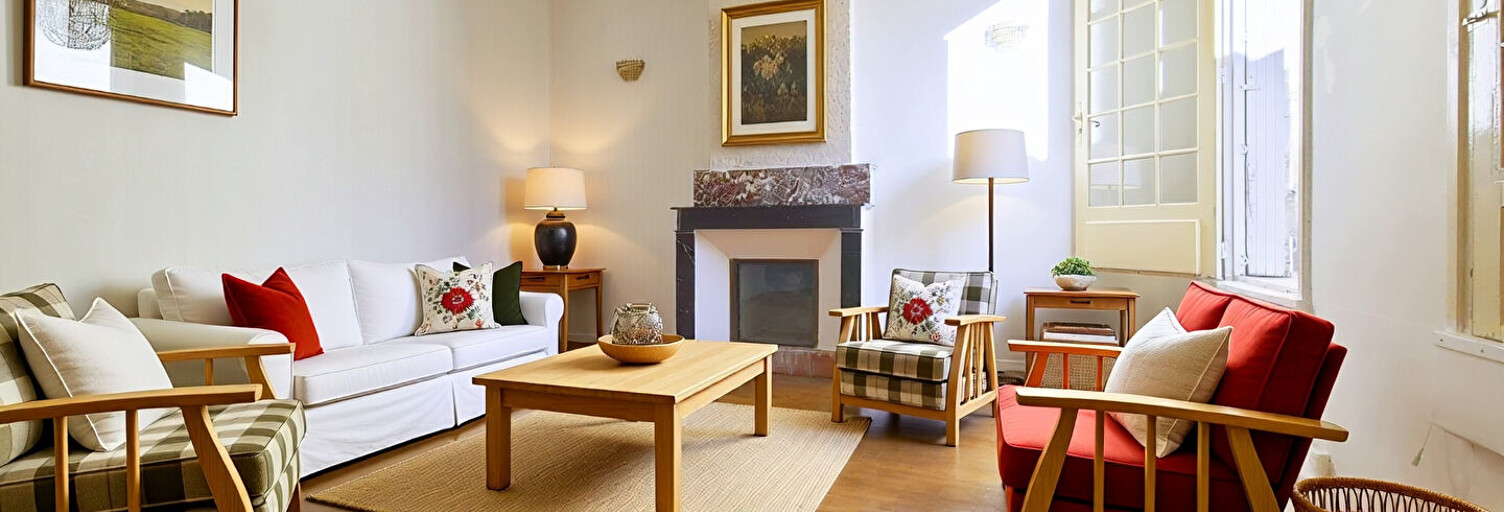 Immeuble  111 m² à vendre à Saintes (17100)