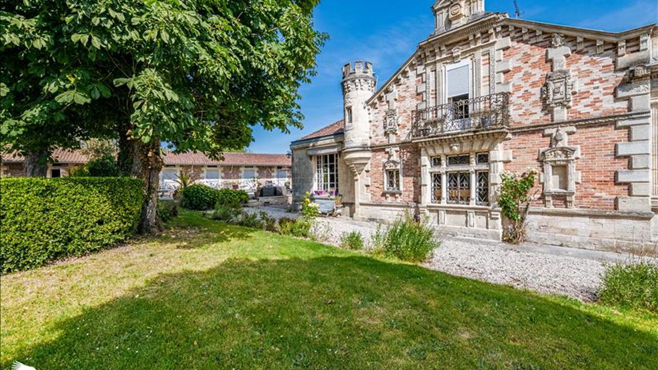 maison 9 pièces 223 m2 à vendre à Ludon-Médoc (33290)