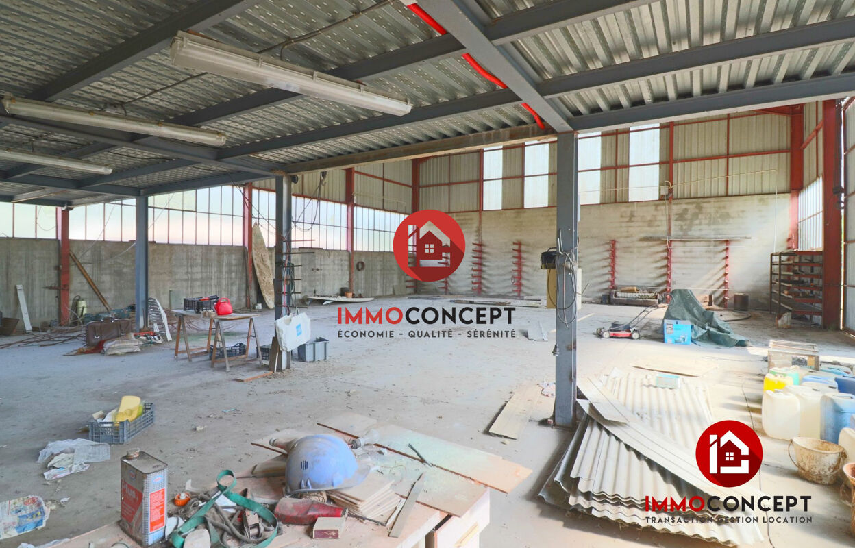 local industriel  pièces 306 m2 à vendre à Laudun-l'Ardoise (30290)