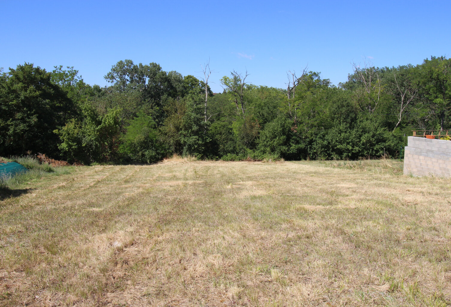 Terrain viabilisé de 1140 m2-LOT 2 — photo 1