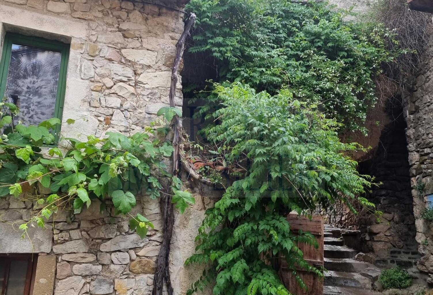 Vente maison 2 pièces 53 m² Saoû (26400) — photo 1
