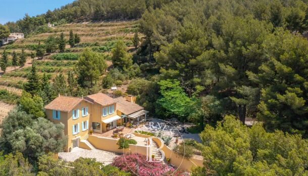 Propri&eacute;t&eacute; 7 pièces  à vendre Cassis 13260