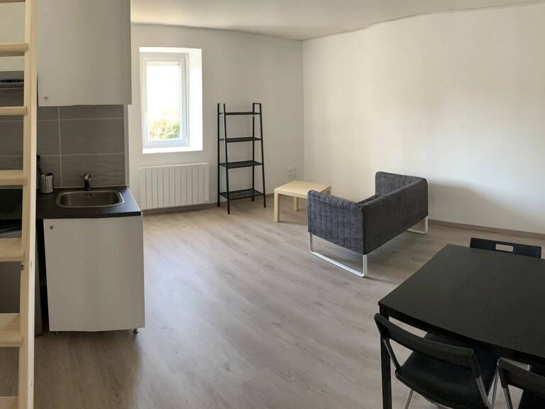 T2 entre facs et CV calme 615 E CC MEUBLE — photo 1