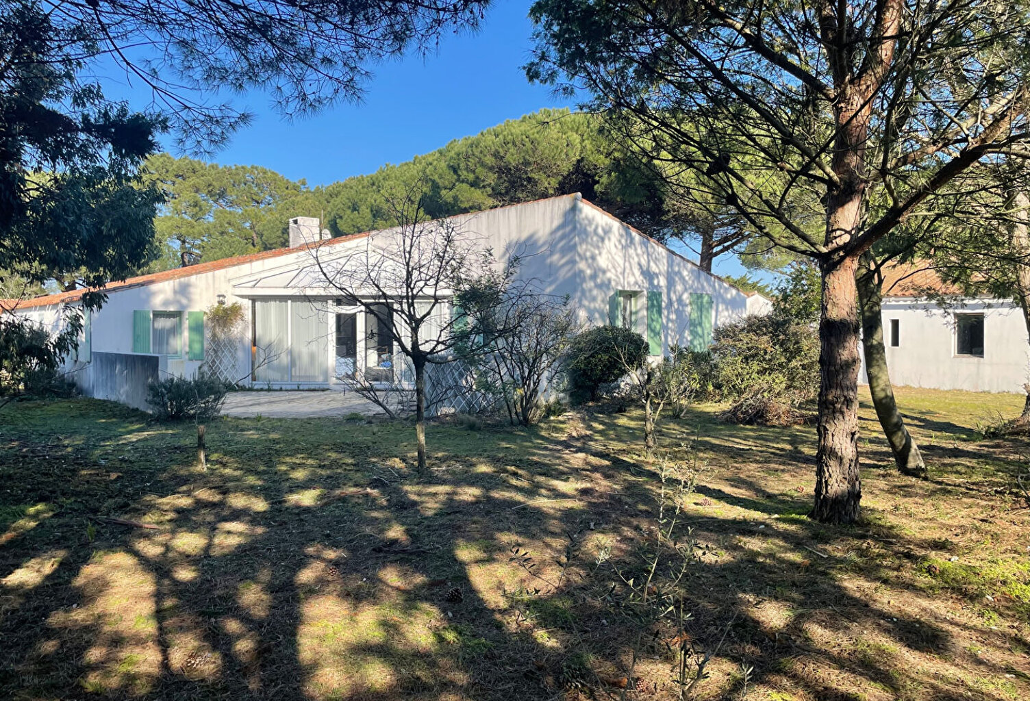 A VENDRE LES PORTES EN RE MAISON  PLAIN PIED 160M2 SUR TERRAIN DE 2270M2 — photo 1