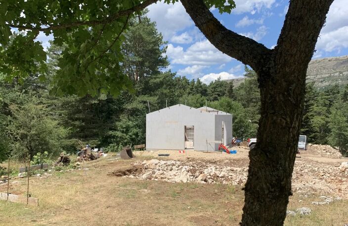 MAISON A TERMINER AVEC GARAGE — photo 3
