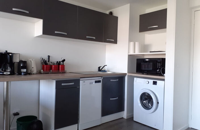 En vente à Hendaye : appartement de 57m2 avec terrasse — photo 2