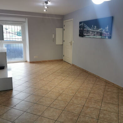 Appartement 4 pièces 152650 €
