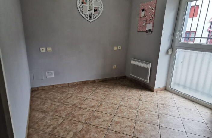 Appartement de Type T3 bis proche des commerces — photo 2