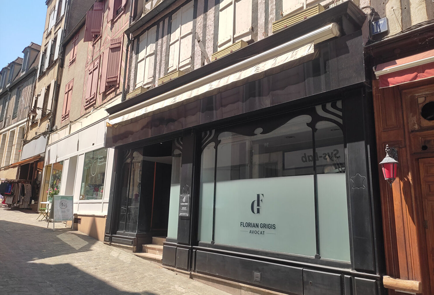 AUXERRE - Immeuble de 150 m2 - Centre Ville Historique -  idéal investissement — photo 1