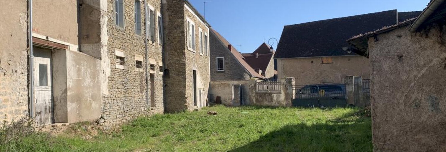 Maison 11 Pièces 648 m² à vendre à Corbigny (58800)