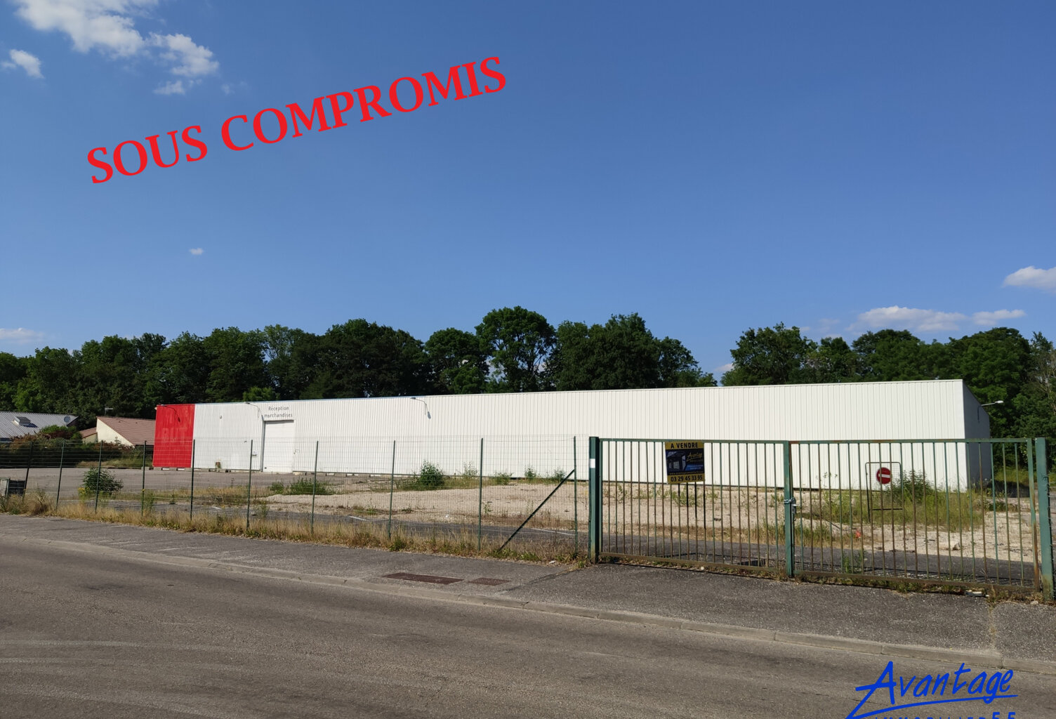 IMMEUBLE D'ACTIVITE et de COMMERCE — photo 1