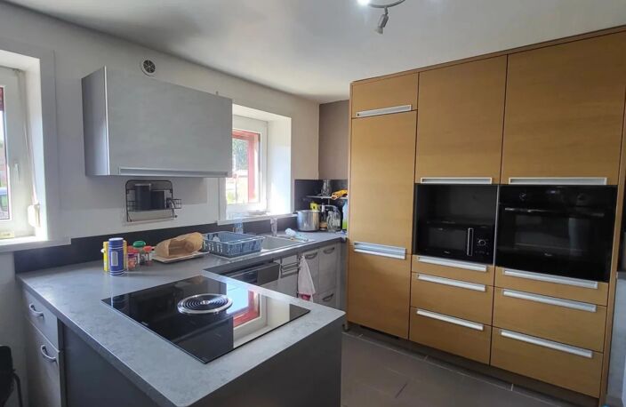 En vente chez Bruyere Immobilier — photo 2