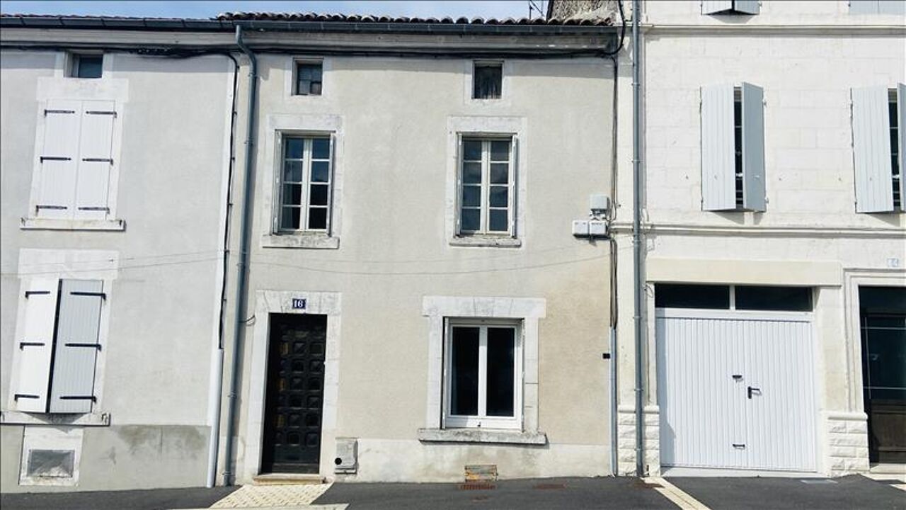 maison 3 pièces 90 m2 à vendre à Barbezieux-Saint-Hilaire (16300)