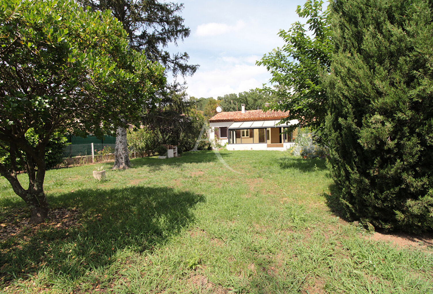 PIERREFEU-DU-VAR : Maison T3 plain-pied  sur terrain plat de ... — photo 1