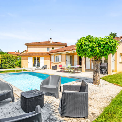 Maison 7 pièces 450000 €