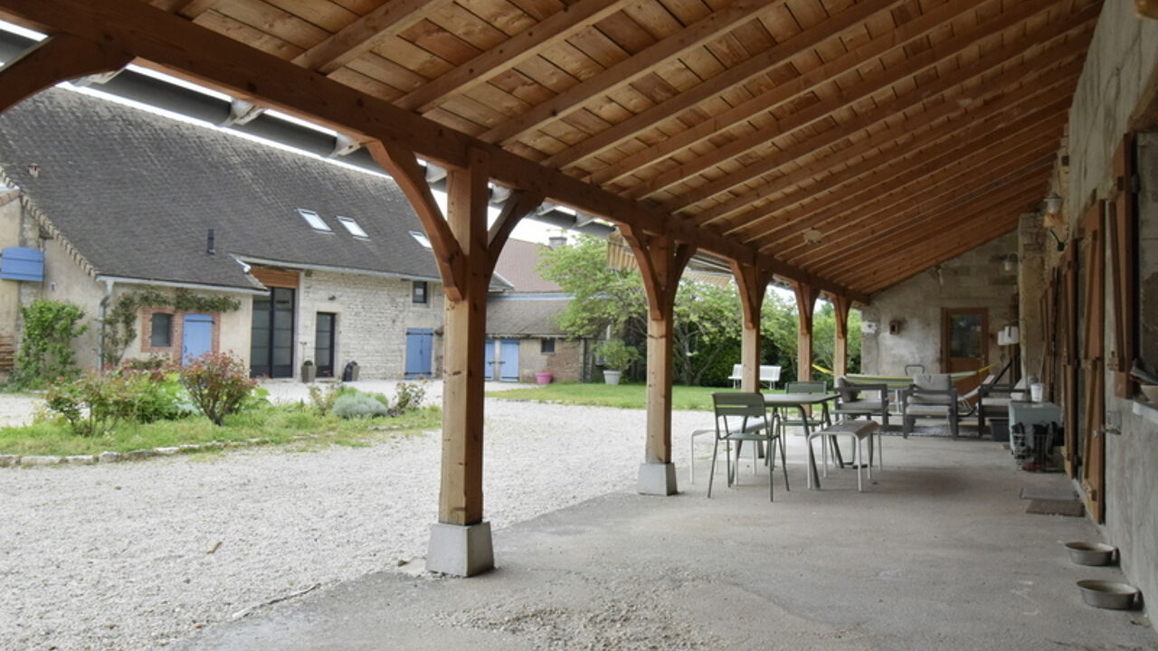 maison 9 pièces 235 m2 à vendre à Ouroux-sur-Saône (71370)