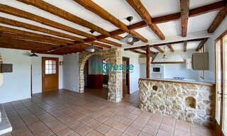 Immeuble  135 m² à vendre à Oinville-sur-Montcient (78250)