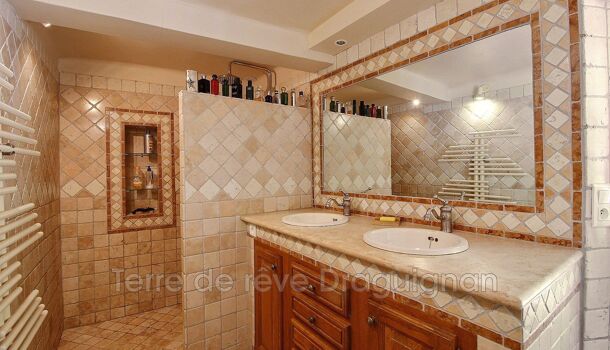 Villa / Maison 12 pièces  à vendre Draguignan 83300