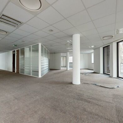 Bureau 1461 m²