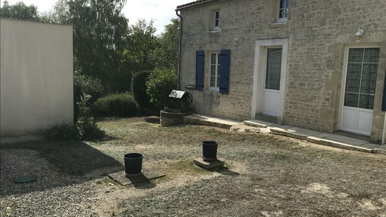 maison 3 pièces 92 m2 à vendre à Longré (16240)